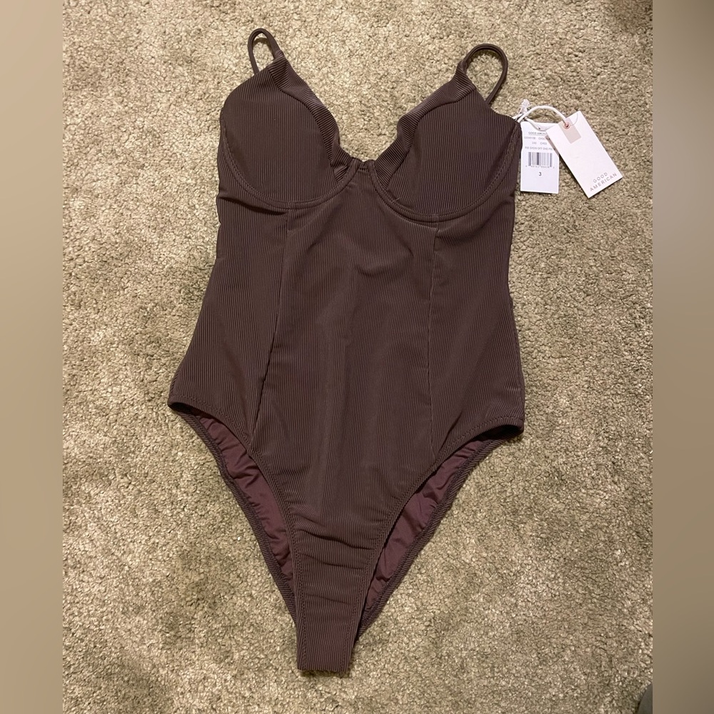 Good American Rib Show Off one piece Brown NWT - Picture 4 of 4